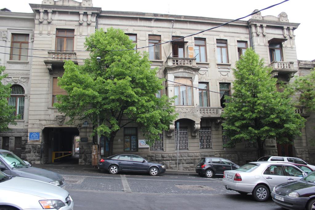 Apartment In Purtseladze Street Tbilisi Eksteriør bilde
