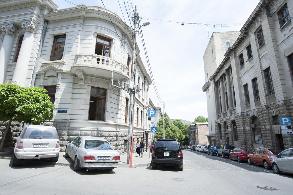 Apartment In Purtseladze Street Tbilisi Eksteriør bilde